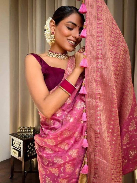 Picture of Fascinating Silk & Jacquard Pink Saree