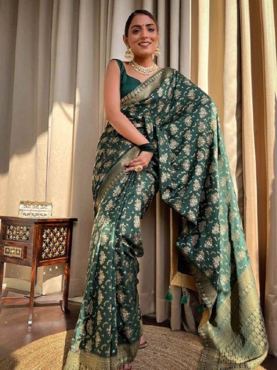 Picture of Wonderful Silk & Jacquard Dark Green Saree
