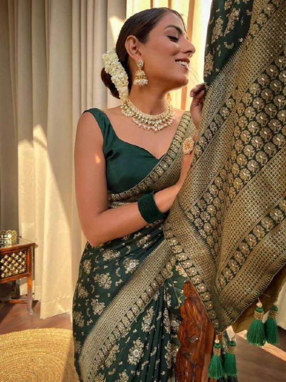 Picture of Wonderful Silk & Jacquard Dark Green Saree