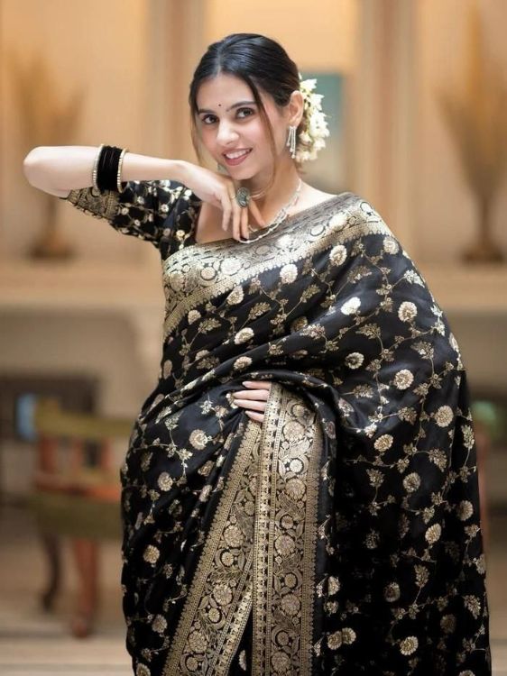 Picture of Stunning Silk & Jacquard Black Saree