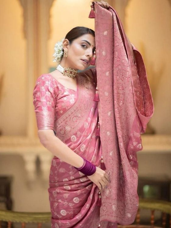 Picture of Marvelous Silk & Jacquard Pink Saree