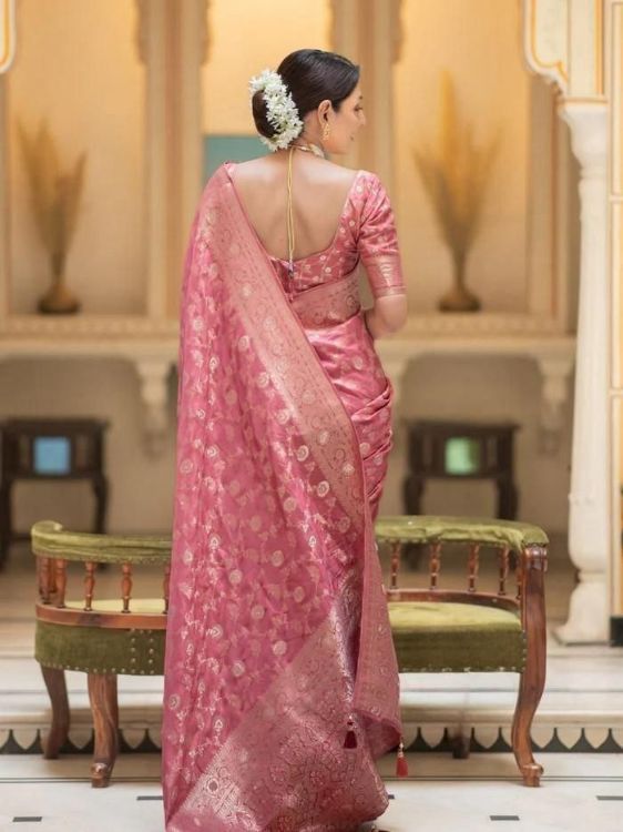 Picture of Marvelous Silk & Jacquard Pink Saree