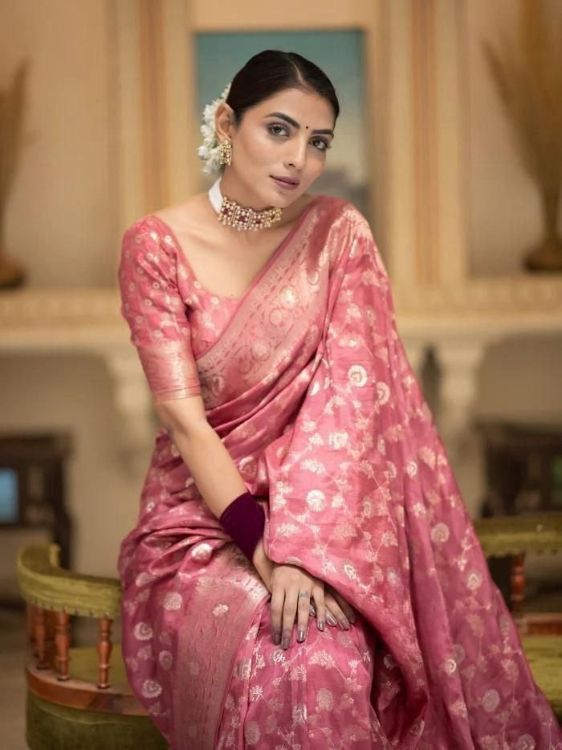 Picture of Marvelous Silk & Jacquard Pink Saree