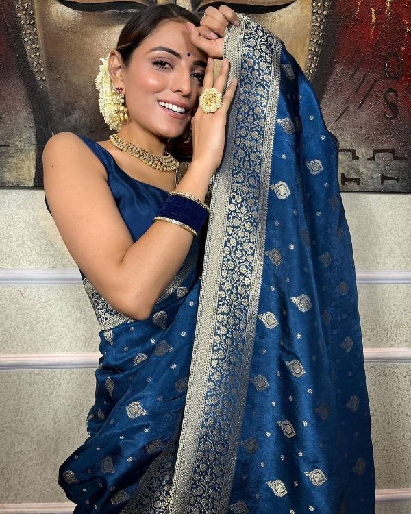 Picture of Good Looking Silk & Jacquard Blue Saree