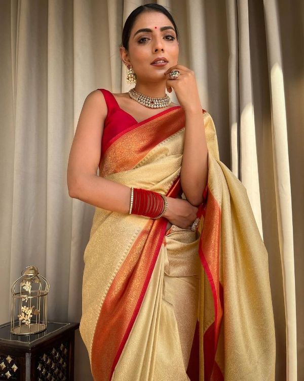 Picture of Appealing Silk & Jacquard Cornsilk Saree