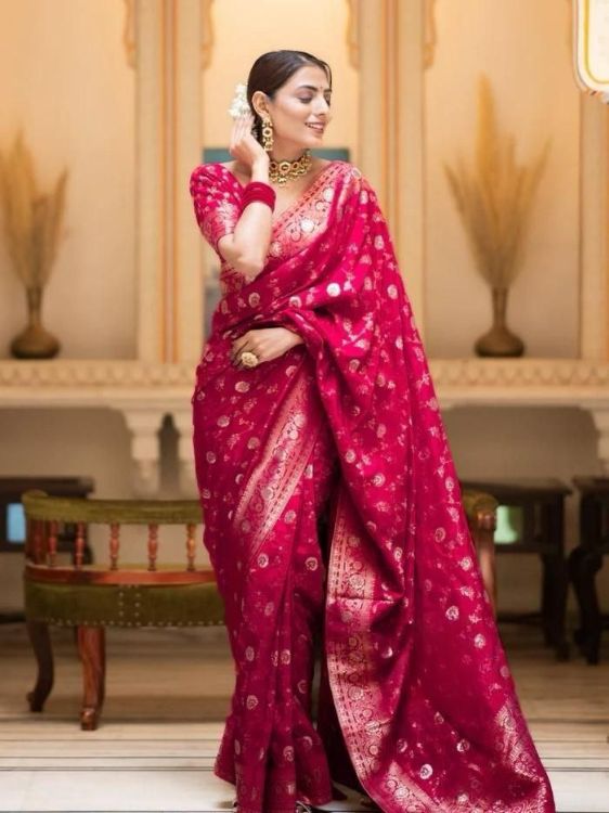 Picture of Beautiful Silk & Jacquard Deep Pink Saree