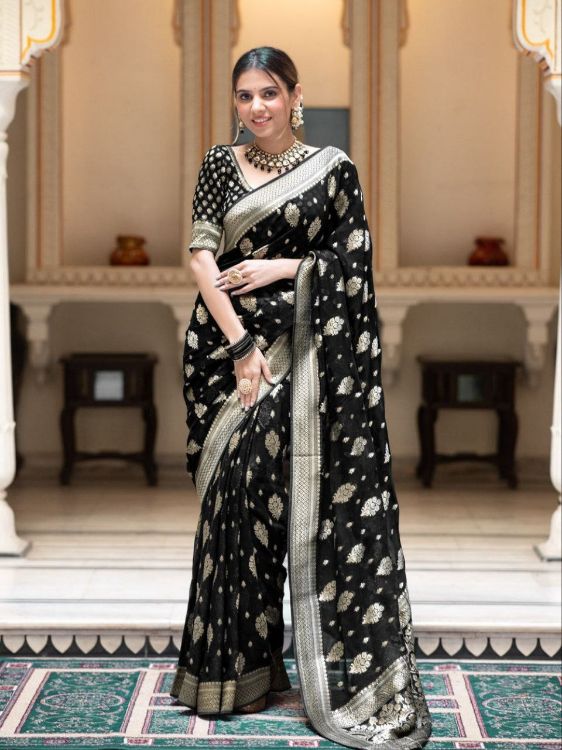 Picture of Amazing Silk & Jacquard Black Saree