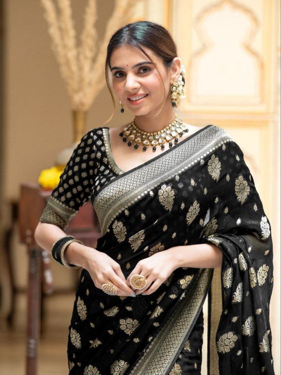 Picture of Amazing Silk & Jacquard Black Saree
