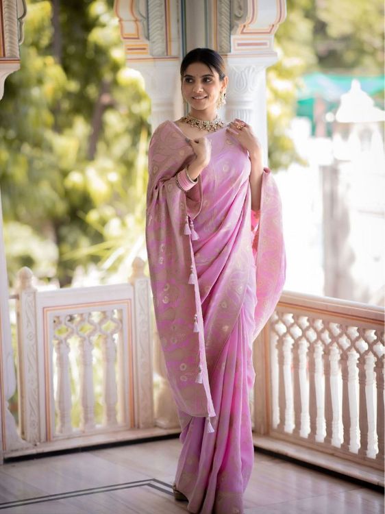 Picture of Exquisite Silk & Jacquard Light Pink Saree