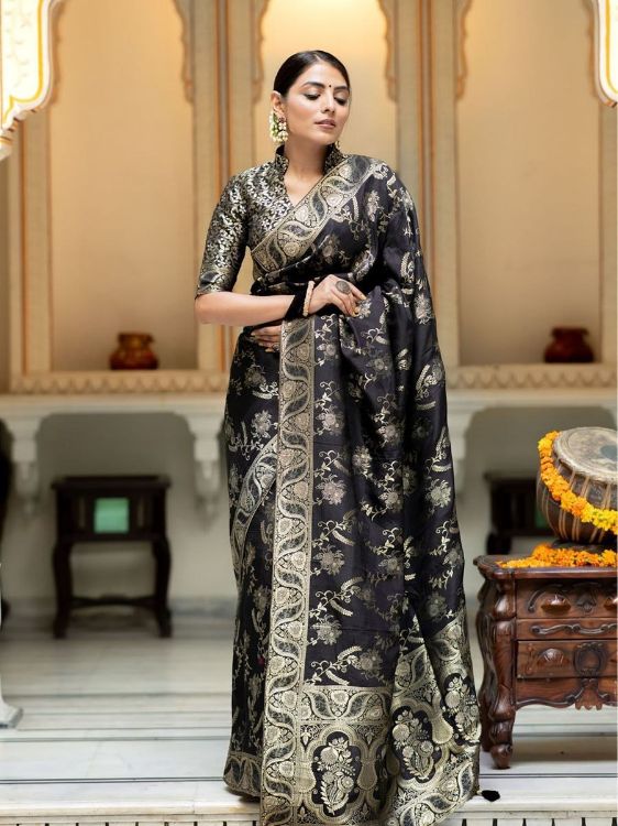 Picture of Lovely Silk & Jacquard Black Saree