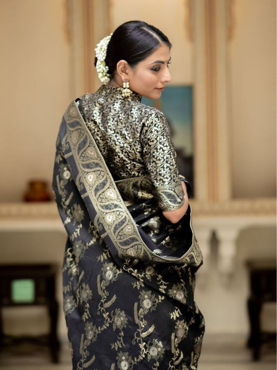 Picture of Lovely Silk & Jacquard Black Saree