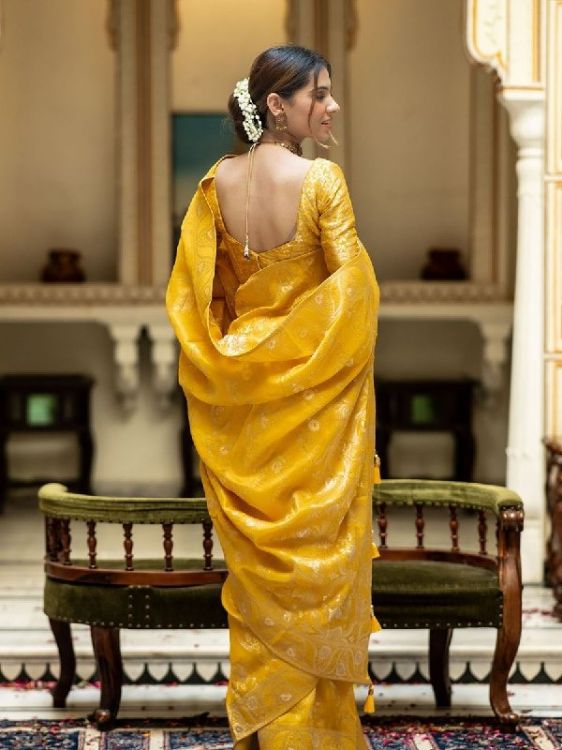 Picture of Ravishing Silk & Jacquard Yellow Saree