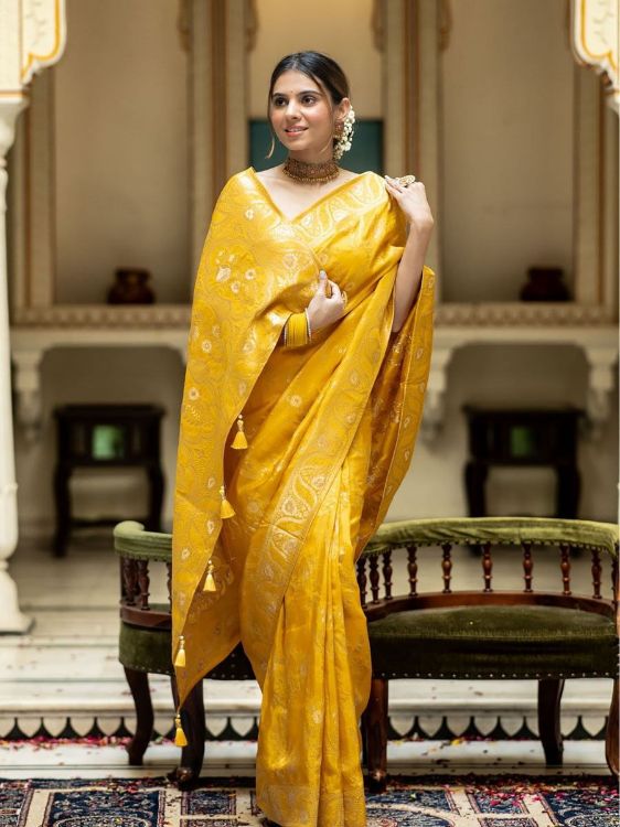 Picture of Ravishing Silk & Jacquard Yellow Saree