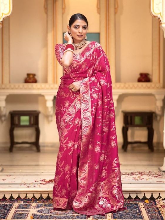 Picture of Elegant Silk & Jacquard Pink Saree