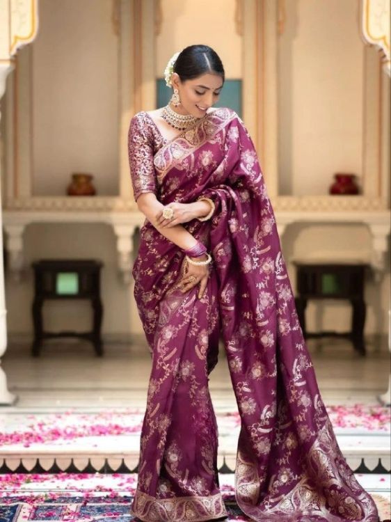 Picture of Lovely Silk & Jacquard Purple Saree
