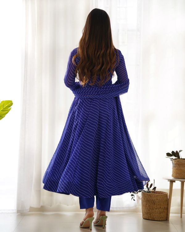 Picture of Graceful Georgette Blue Salwar Suits