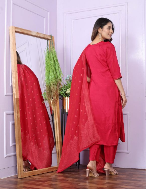 Picture of Enticing Pure Viscose Deep Pink Salwar Suits