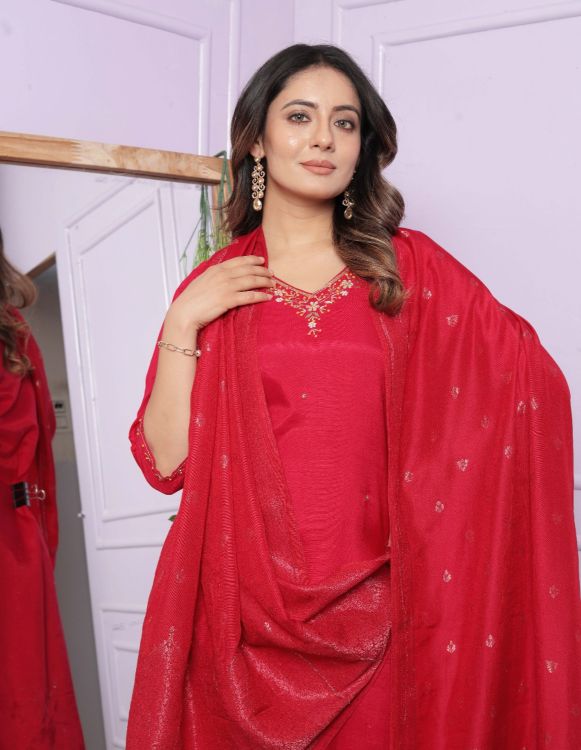 Picture of Enticing Pure Viscose Deep Pink Salwar Suits