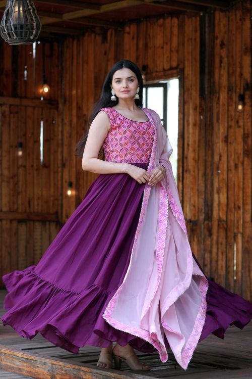 Picture of Ideal Chiffon Pink Readymade Gown With Dupatta
