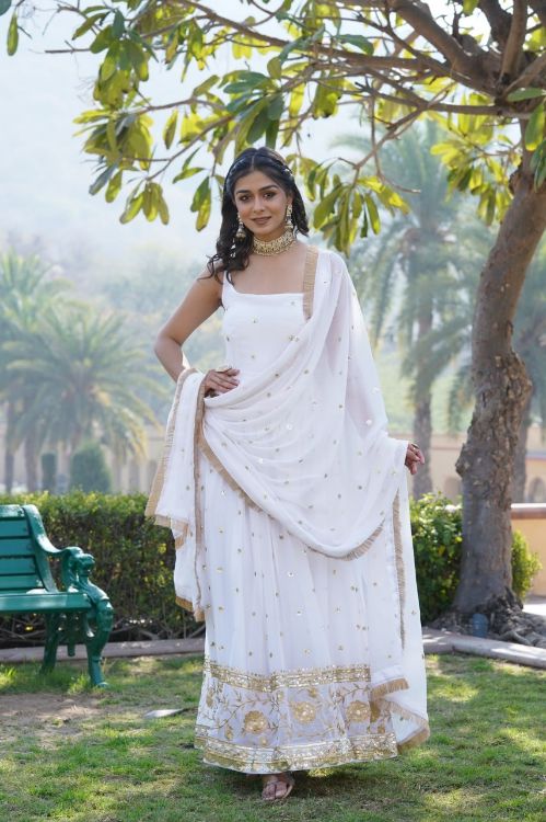 Picture of Taking Faux Blooming White Readymade Gown With Dupatta