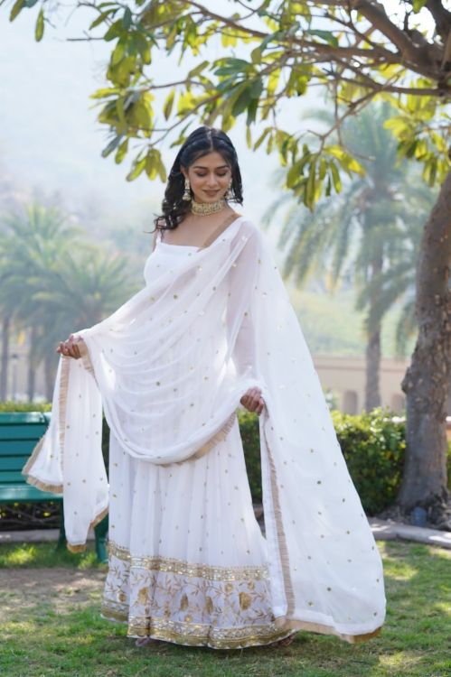 Picture of Taking Faux Blooming White Readymade Gown With Dupatta