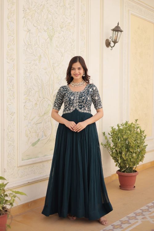 Picture of Pleasing Georgette Green Readymade Gown
