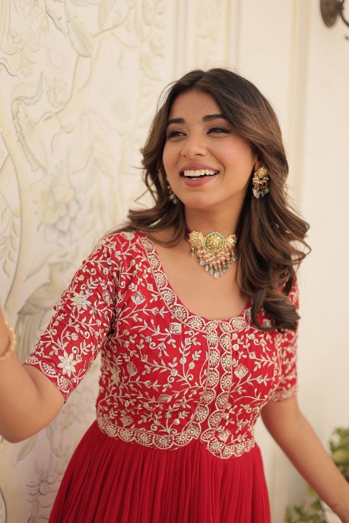 Picture of Exquisite Georgette Red Readymade Gown