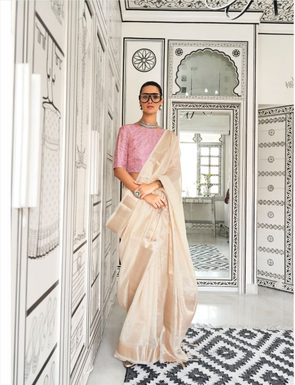 Picture of Wonderful Chiffon Cream Saree