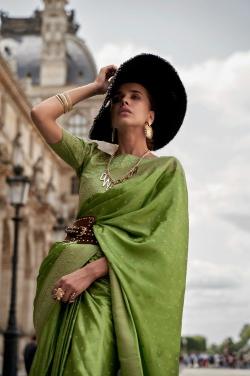 Picture of Fine Satin Weaving Silk Green Saree