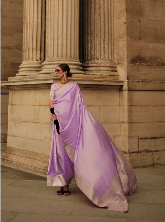 Picture of Taking Handloom Weaving Satin Silk Lavender Saree