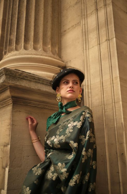 Picture of Grand Satin Handloom Weaving Green Saree