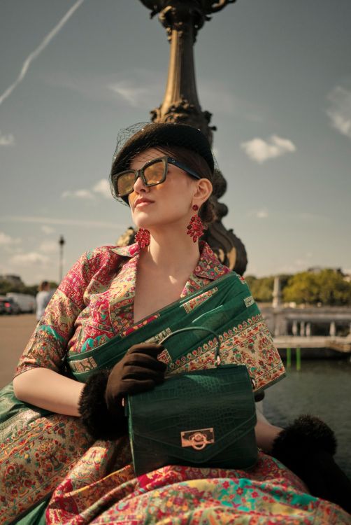 Picture of Resplendent Kashmiri Silk Green Saree