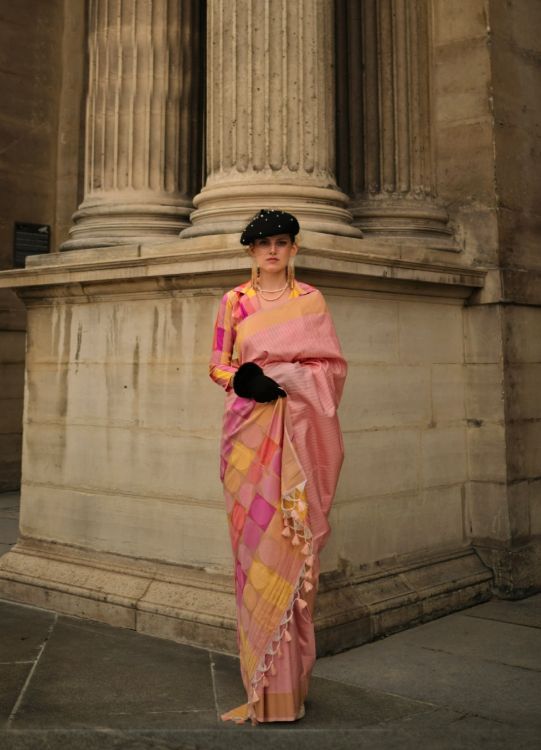 Picture of Charming Soft Silk Handloom Weaving Pink Saree