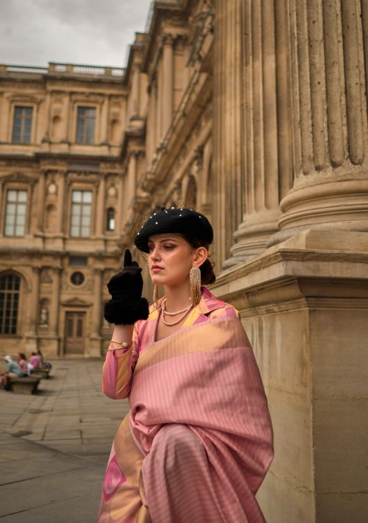 Picture of Charming Soft Silk Handloom Weaving Pink Saree