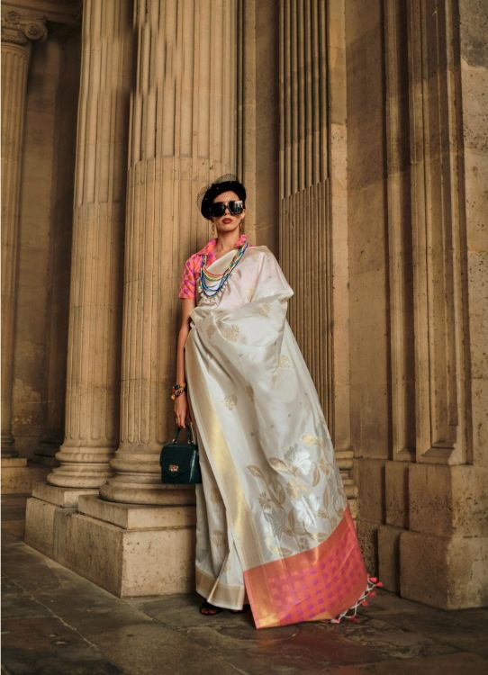 Picture of Grand Soft Silk Handloom Weaving White Saree