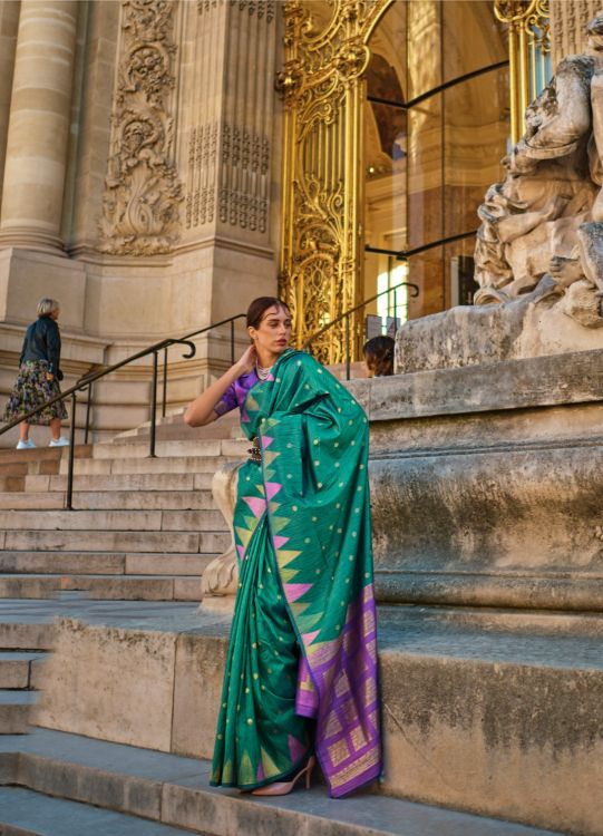 Picture of Taking Handloom Weaving Khadi Silk Green Saree