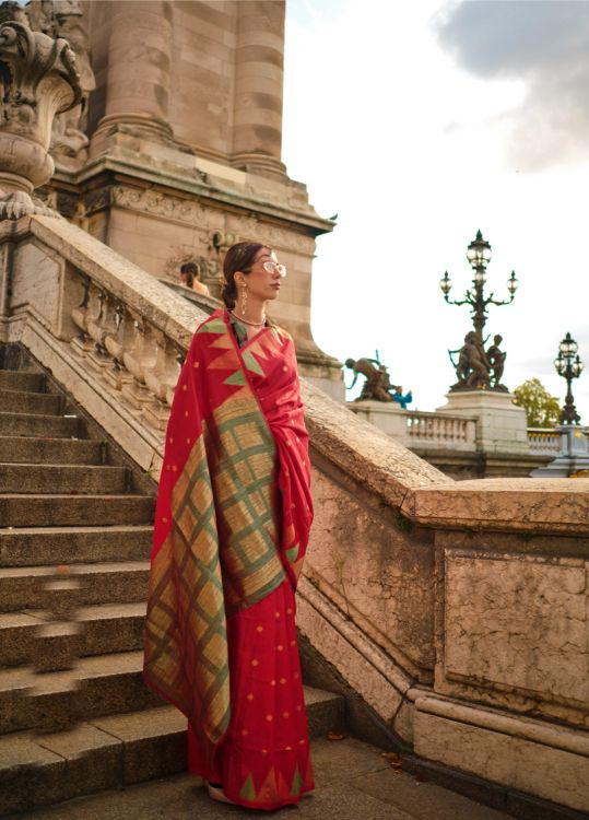 Picture of Charming Handloom Weaving Khadi Silk Red Saree
