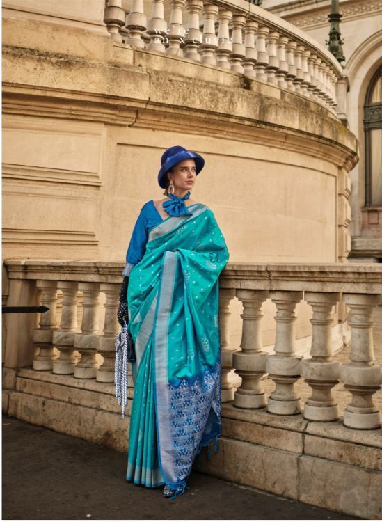 Picture of Beautiful Soft Silk Firozi Saree