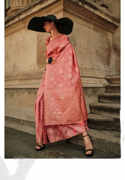 Picture of Alluring Handloom Weaving Silk Pink Saree