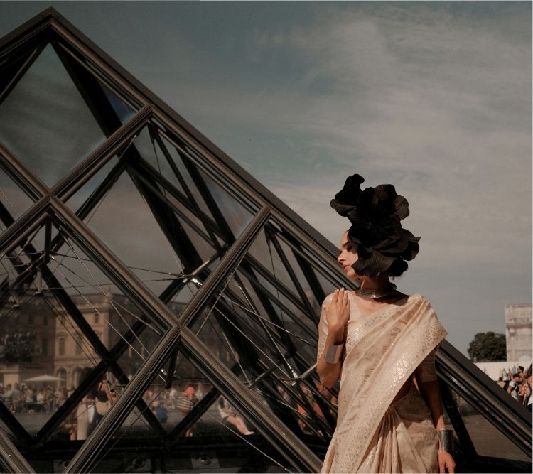 Picture of Elegant Handloom Weaving Silk Beige Saree