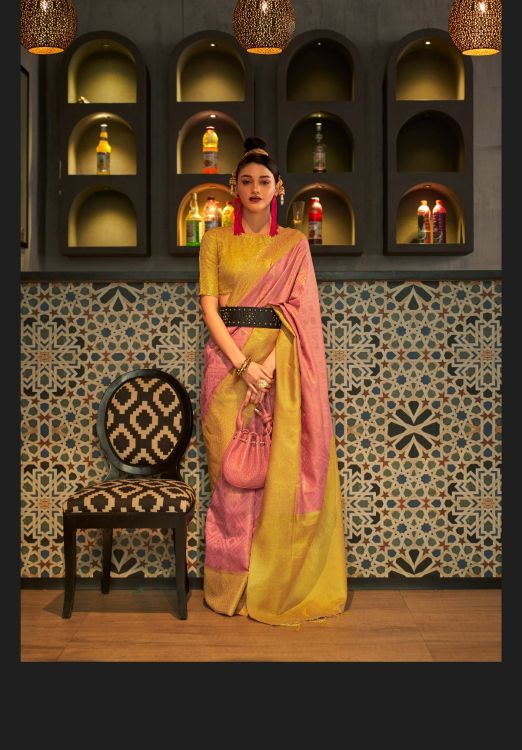 Picture of Ravishing Weaving Silk Pink Saree