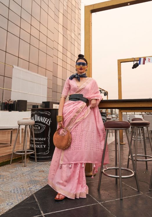 Picture of Beauteous Poly Viscose Light Pink Saree