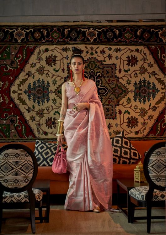 Picture of Gorgeous Copper Zari Handloom Weaving Light Pink Saree