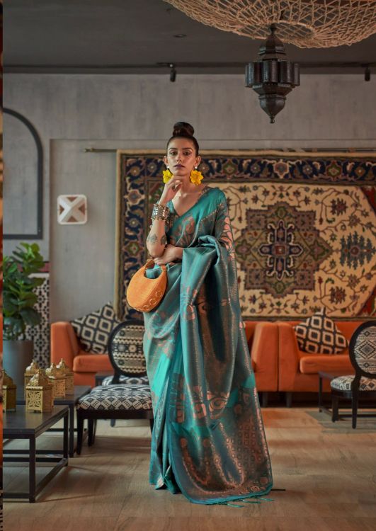 Picture of Magnificent Copper Zari Handloom Weaving Blue Saree