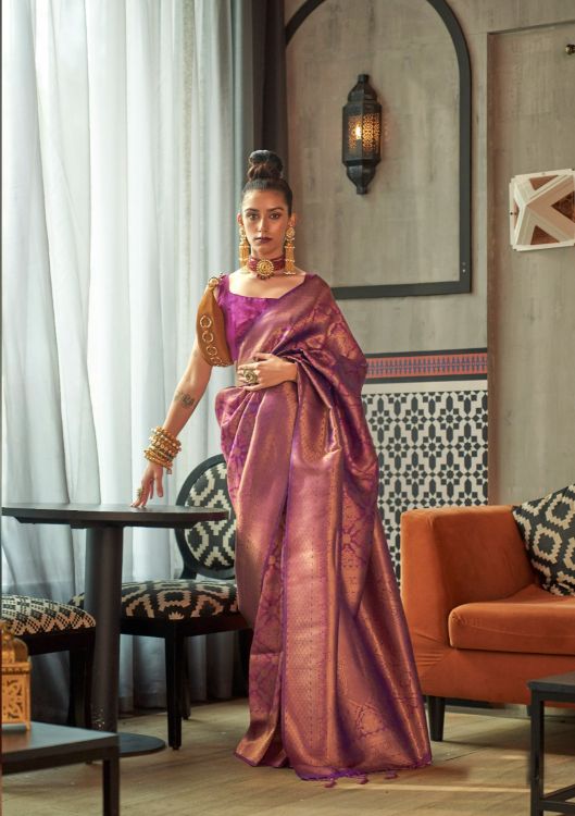 Picture of Good Looking Two Tone Handloom Weaving Purple Saree
