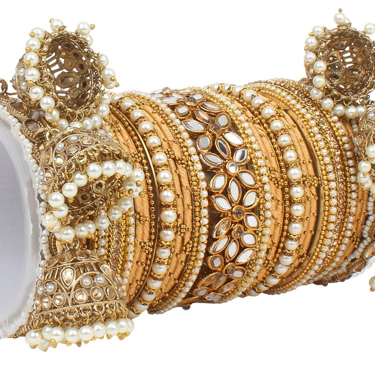 Picture of Magnificent Velvet Metal Yellow Bangle Set