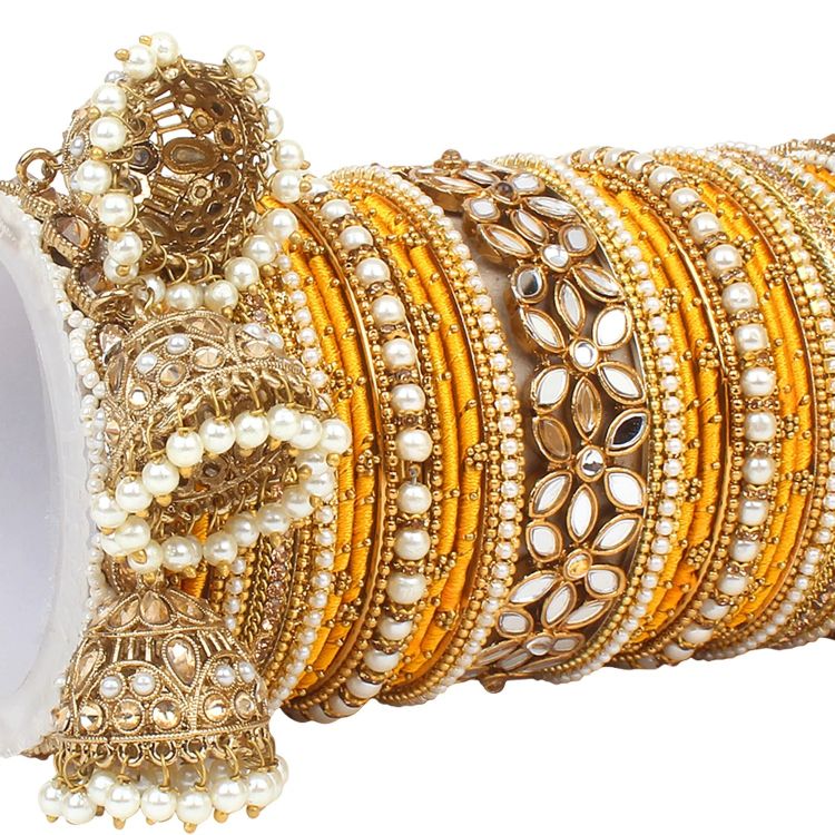 Picture of Fine Velvet Metal Yellow Bangle Set