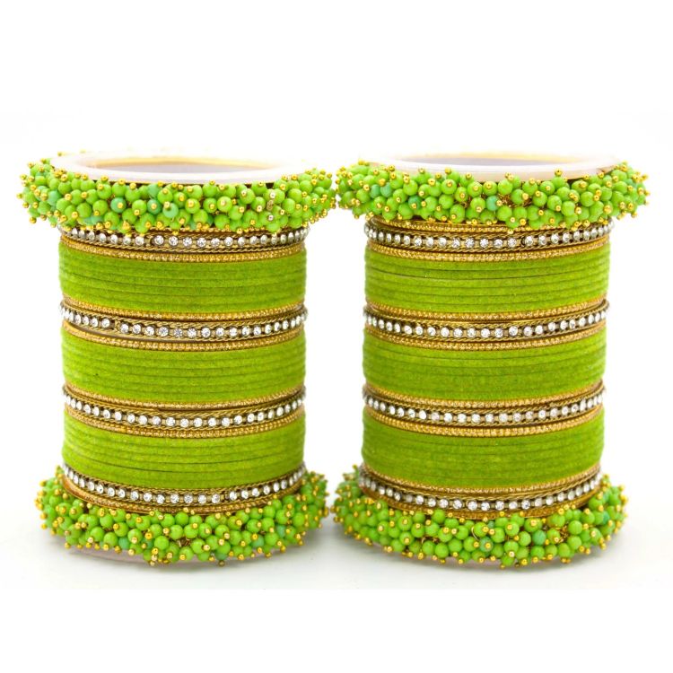 Picture of Beautiful Velvet Metal Green Bangle Set