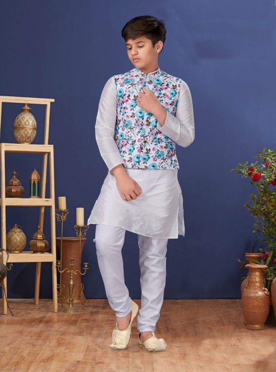 Picture of Good Looking Dhupion Silk White Kurta Pajama With Jacket
