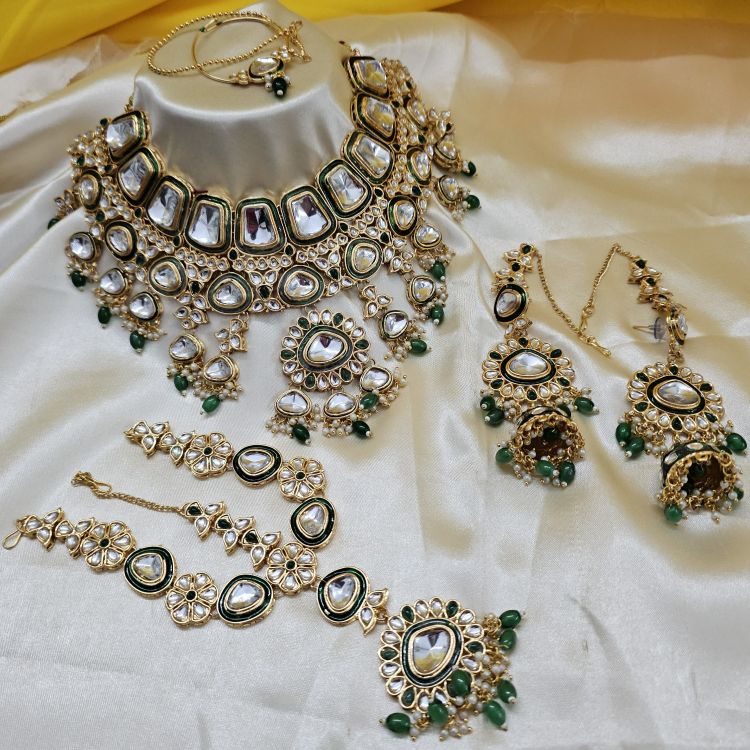 Picture of Delightful Alloy & Stone & Moti Green Necklace